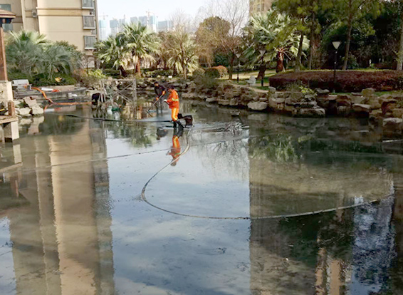 维西景观池淤泥清理